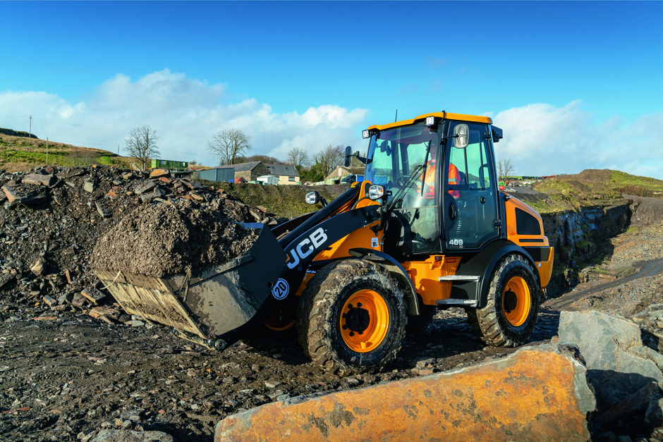 Von A wie Asphaltfräsen bis Z wie Zuschütten – vielseitige Baumaschinen für den Kabelbau