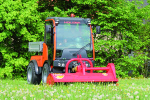 HOLDER C-Reihe beim m&auml;hen