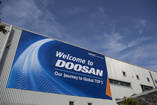 Doosan Infracore er&ouml;ffnet in Gunsan ein neues Werk f&uuml;r gro&szlig;e Bagger und Radlader 