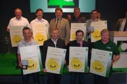 Ein Teil der zw&ouml;lf Preistr&auml;ger mit Staatsminister Helmut Brunner (Miite oben).