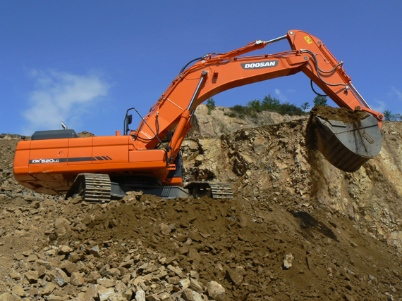 Doosan Kettenbagger DX520LC